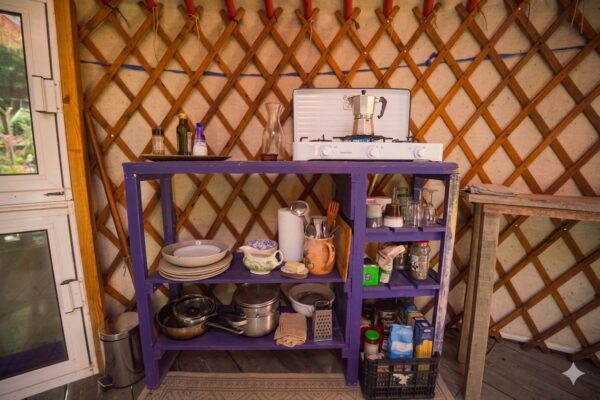 tiny house algarve yurte kueche tiny house algarve yurte kueche